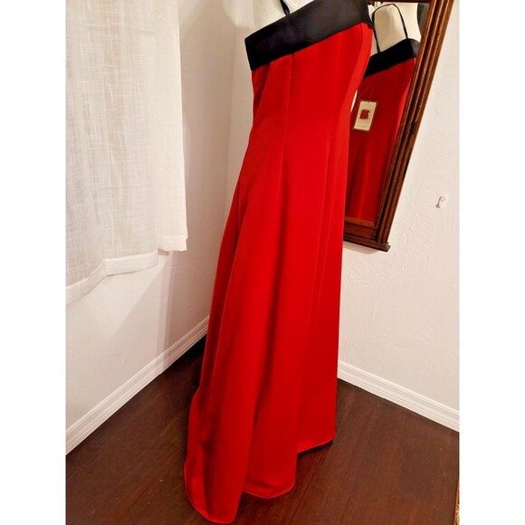 Urban Girl Nites Christmas Red and Black Elegant Gown Crinoline 90's vintage NWT - Picture 9 of 15
